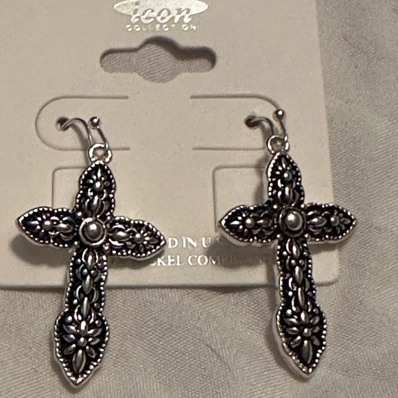 Brand New Gorgeous Cross Earrings.